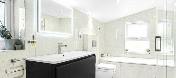 4 bedrooms House in London, United Kingdom No. 8704 23