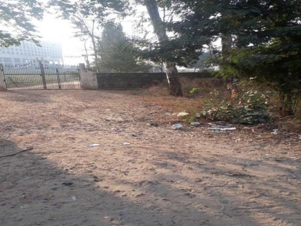  Land in Gurgaon, India No. 32870