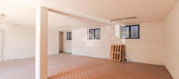 80m² Warehouse in Rovato, Italy No. 258591 6