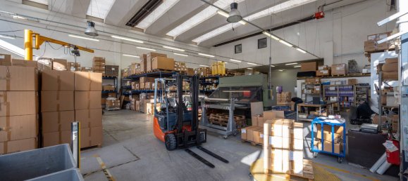 Lagerhaus in Turin, Italy 700m², Nr. 53924 14