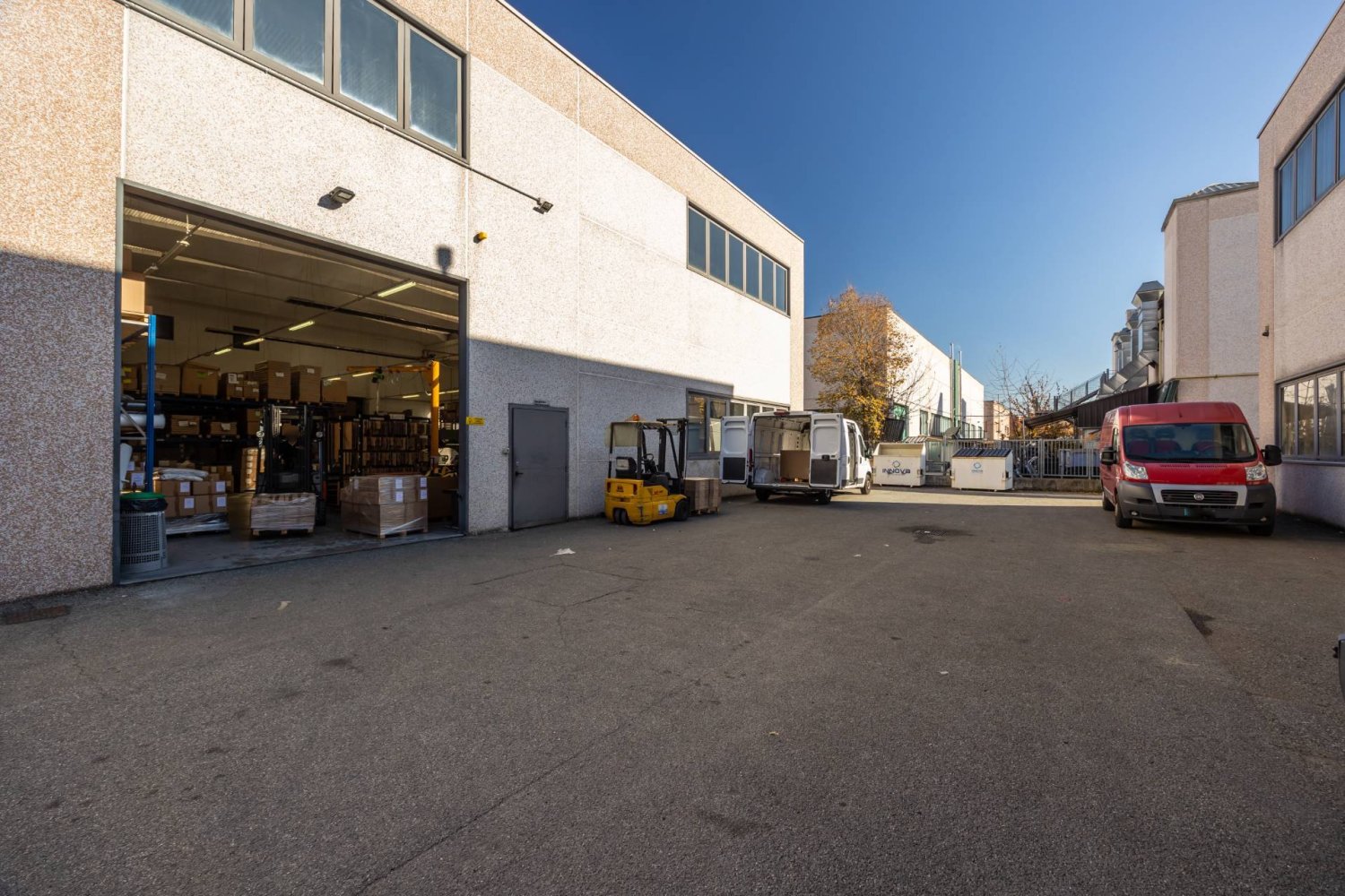 Lagerhaus in Turin, Italy 700m², Nr. 53924