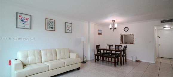 3 Schlafzimmer Gewerbliche Immobilien in Miami, USA, Nr. 615807 7