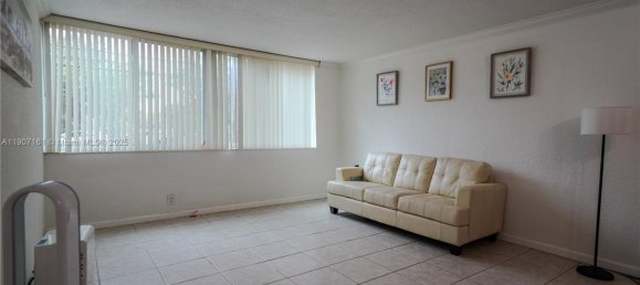 3 Schlafzimmer Gewerbliche Immobilien in Miami, USA, Nr. 615807 5
