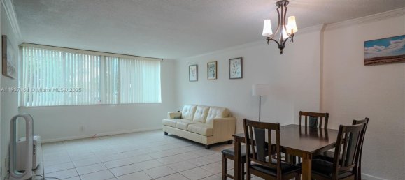 3 Schlafzimmer Gewerbliche Immobilien in Miami, USA, Nr. 615807 6