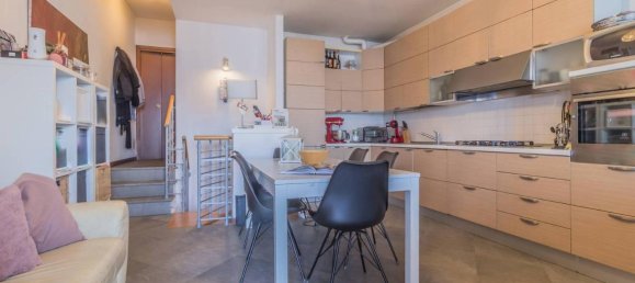 Квартира с 3 комнатами в Варенна, Италия № 152485 5