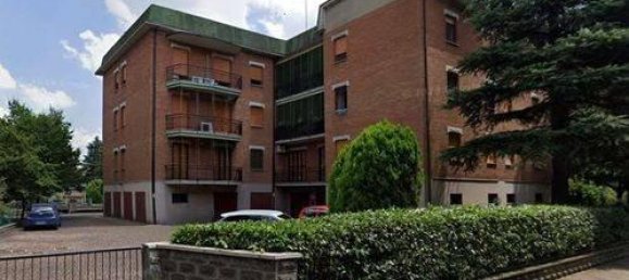 5 rooms Apartment in Modena, Italy No. 28373 26