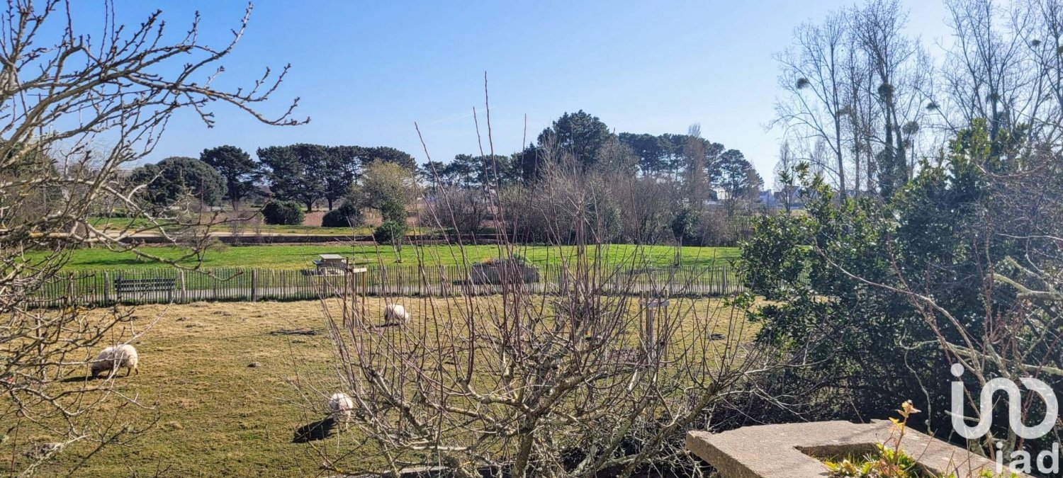 4 bedrooms House in Riantec, France No. 196945