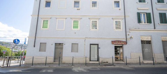 Apartamento de 2 dormitorios en Trieste, Italy No. 338648 20