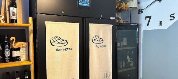 200m² Commercial property in Assisi, Italy No. 361840 16