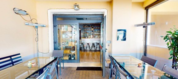 200m² Commercial property in Assisi, Italy No. 361840 5