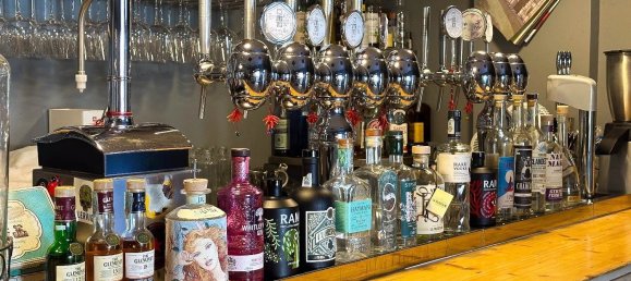 200m² Commercial property in Assisi, Italy No. 361840 11