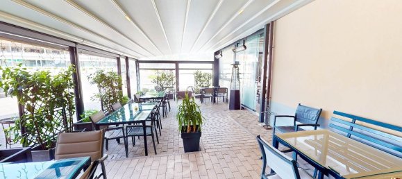 200m² Commercial property in Assisi, Italy No. 361840 6