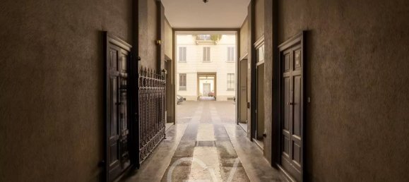 4 Schlafzimmer Haus in Milan, Italy, Nr. 354093 46