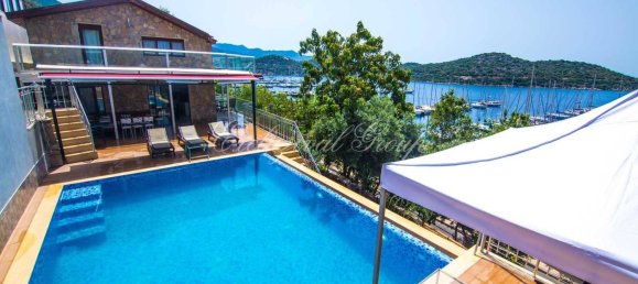 Villa 4+1 à Kas, Turkey No. 28630 5