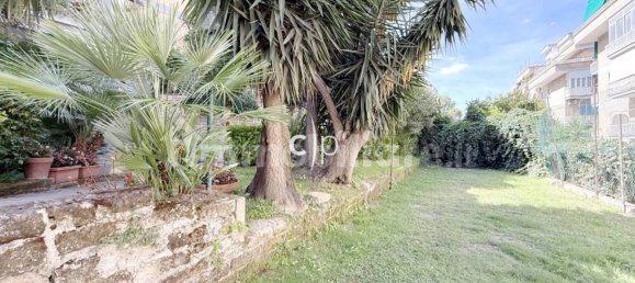 3 bedrooms Apartment in Rome, Italy No. 349874 4