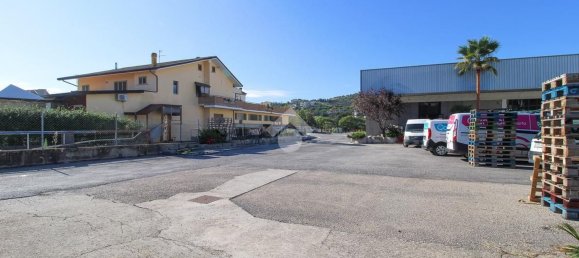 Armazém em Tortoreto, Italy 645 m² N.º 83034 8