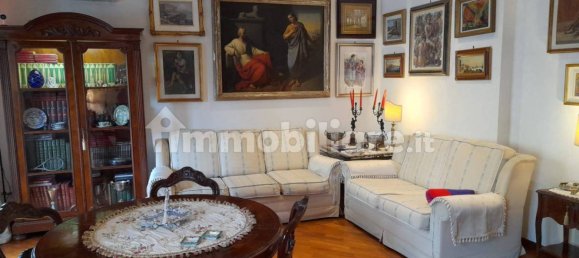 4 bedrooms House in Naples, Italy No. 98077 2