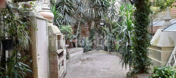 4 bedrooms House in Naples, Italy No. 98077 24