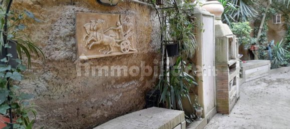 4 bedrooms House in Naples, Italy No. 98077 23