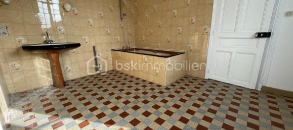 3 bedrooms House in Bercheres-les-Pierres, France No. 72920 3