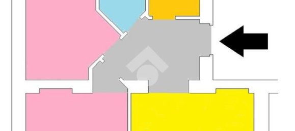 3 rooms Apartment in Rome, Italy No. 8795 3