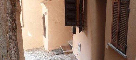 5 rooms House in Masserano, Italy No. 67756 3