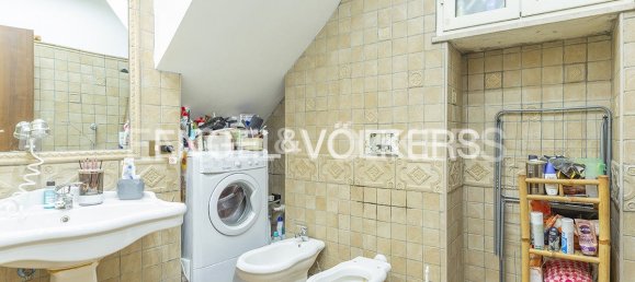 2 bedrooms House in Rome, Italy No. 132689 8