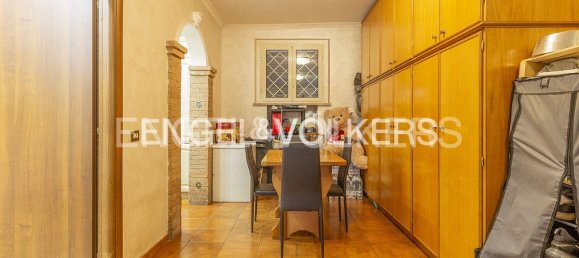 2 bedrooms House in Rome, Italy No. 132689 4