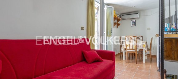 2 bedrooms House in Rome, Italy No. 132689 18