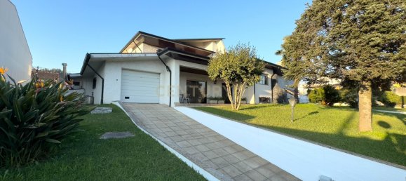 4 Schlafzimmer Villa in Alfena, Portugal, Nr. 105117 6