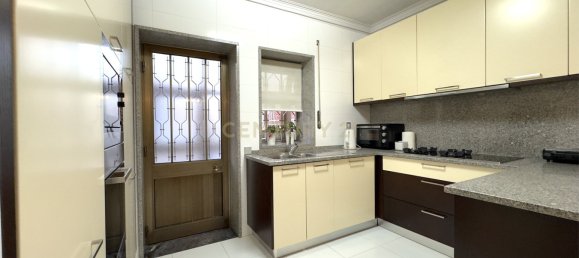 4 Schlafzimmer Villa in Alfena, Portugal, Nr. 105117 18