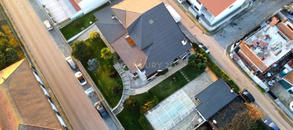 4 Schlafzimmer Villa in Alfena, Portugal, Nr. 105117 9