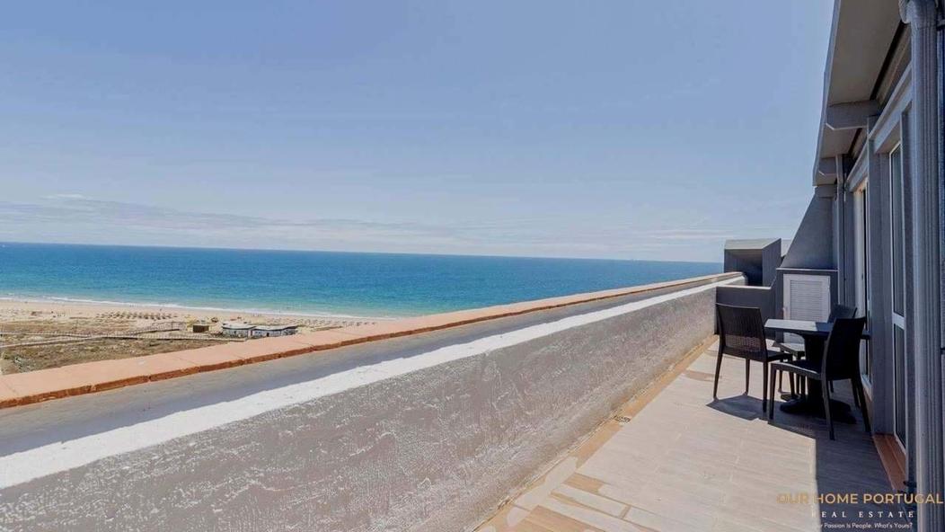 1 bedroom Penthouse in Alvor, Portugal No. 215090