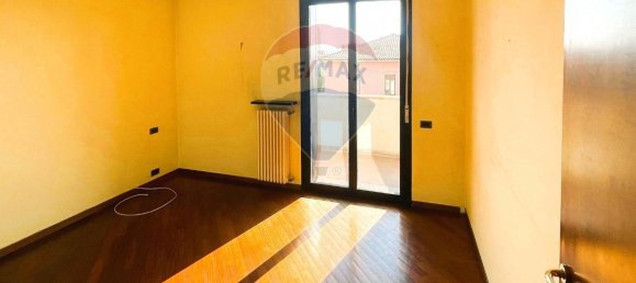 2-salle Appartement à Almè, Italy No. 12791 12