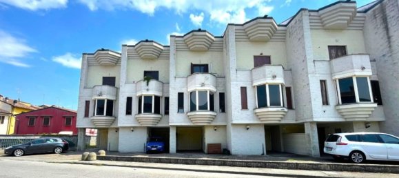 Casa de 4 habitaciónes en Cremona, Italy No. 288213 14