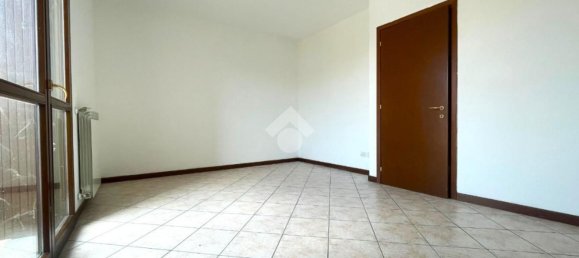 Casa de 4 habitaciónes en Cremona, Italy No. 288213 9