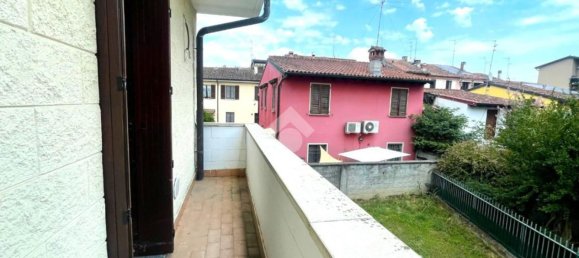 Casa de 4 habitaciónes en Cremona, Italy No. 288213 6