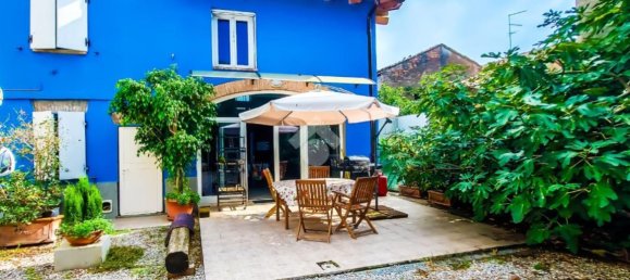 4 bedrooms House in Colorno, Italy No. 370880 13