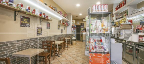 2-Zimmer Gewerbliche Immobilie in Rome, Italy, Nr. 64880 9