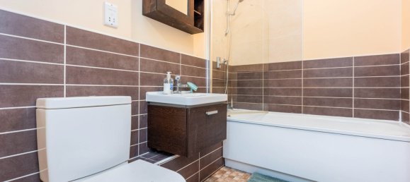  House in Manchester, United Kingdom No. 2945 11