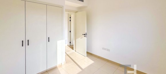 Таунхаус с 3 спальнями в Town Square, ОАЭ № 95255 6