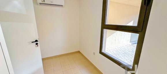 Таунхаус с 3 спальнями в Town Square, ОАЭ № 95255 4