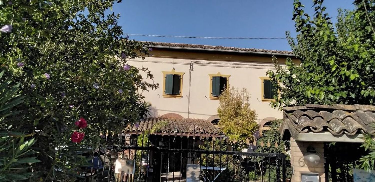 7 bedrooms House in Cadelbosco di Sopra, Italy No. 399847