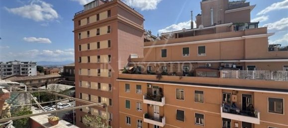 3 rooms Penthouse in Rome, Italy No. 44690 15