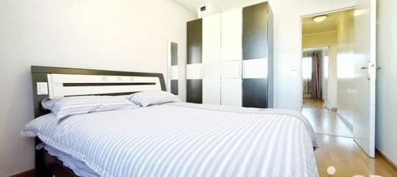 3 bedrooms Apartment in Bagnolet, France No. 354695 6