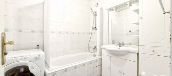 3 bedrooms Apartment in Bagnolet, France No. 354695 9