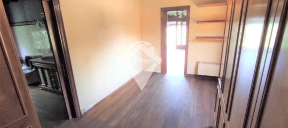 9 chambres Maison à Palau-Solita I Plegamans, Spain No. 80360 24