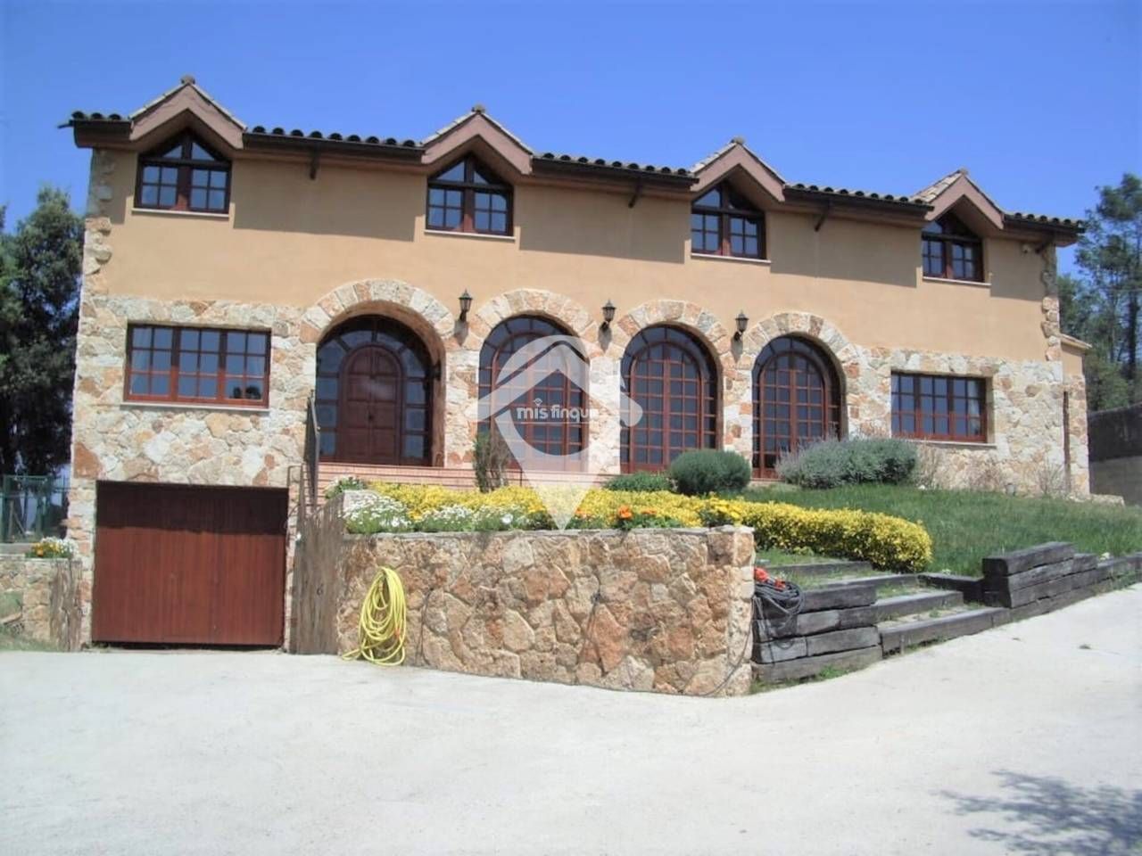 9 chambres Maison à Palau-Solita I Plegamans, Spain No. 80360