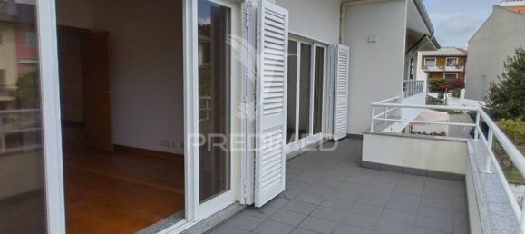 4 chambres Maison à Senhora da Hora, Portugal No. 133437 3