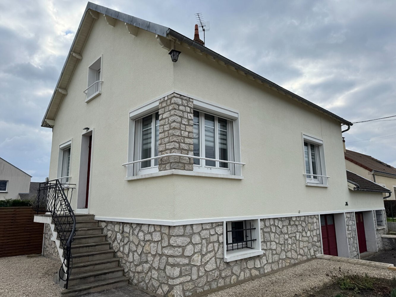3 chambres Maison à Fleury-les-Aubrais, France No. 56952